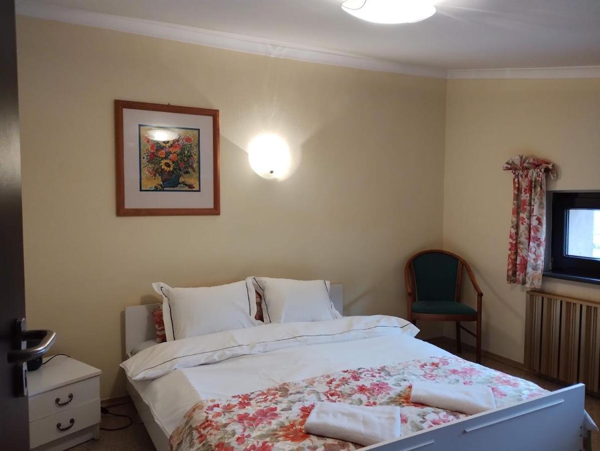 Bed and Breakfast Osrodek Wypoczynkowy Zapalenica Щирк Экстерьер фото