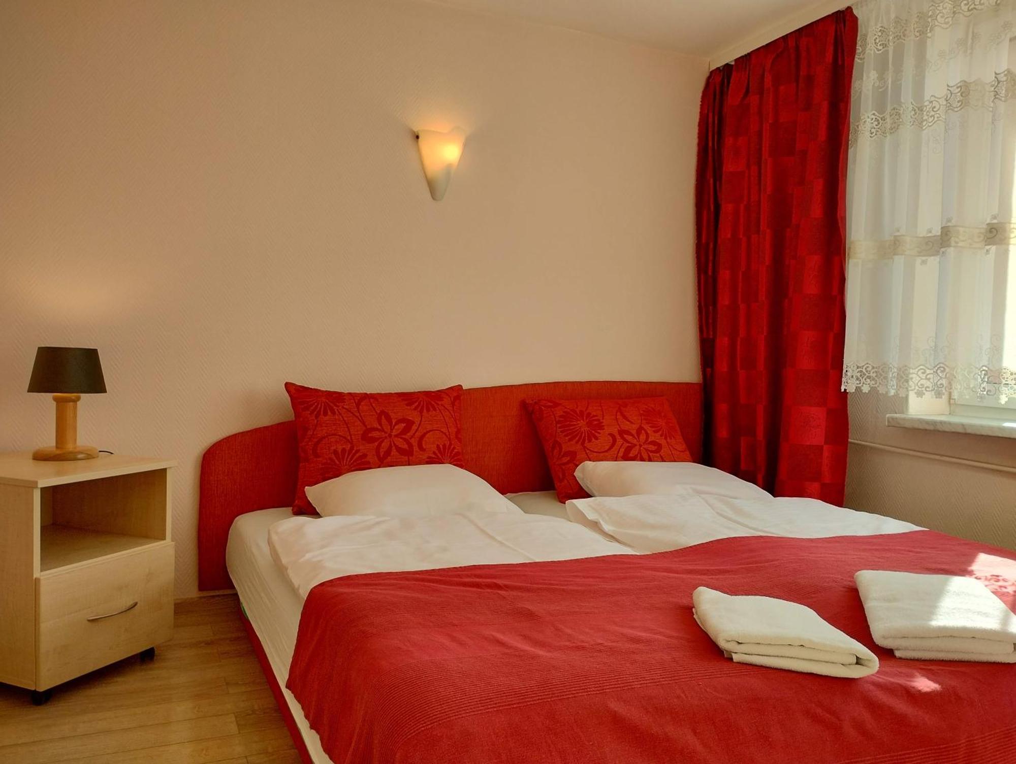 Bed and Breakfast Osrodek Wypoczynkowy Zapalenica Щирк Экстерьер фото