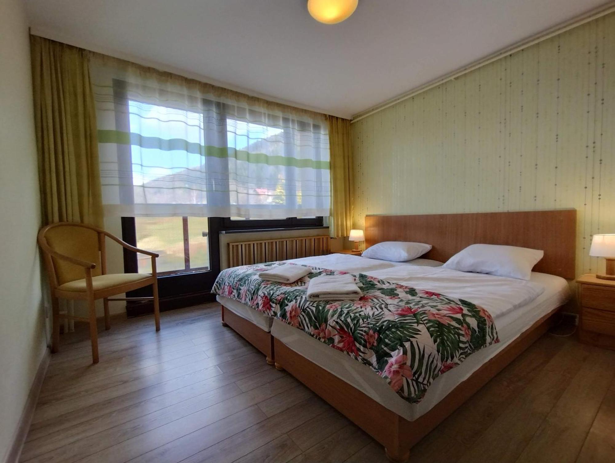 Bed and Breakfast Osrodek Wypoczynkowy Zapalenica Щирк Экстерьер фото